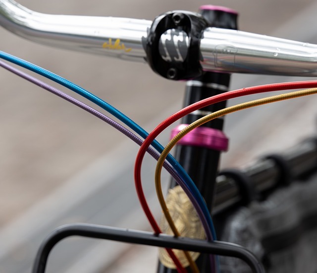 ケーブル・ワイヤー