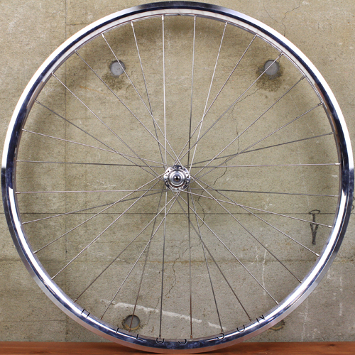 *H PLUS SON* archetype track wheel (polish)