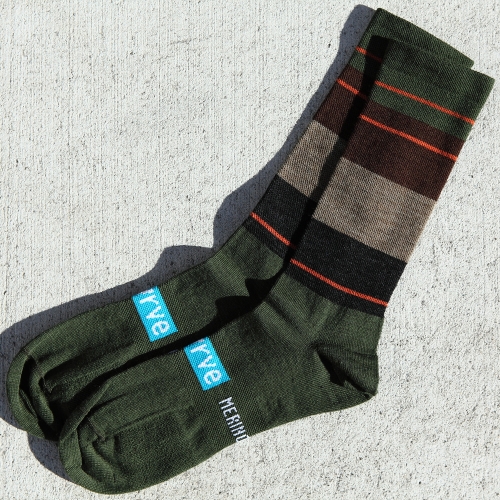 *SWRVE* merino block POP socks (olive)