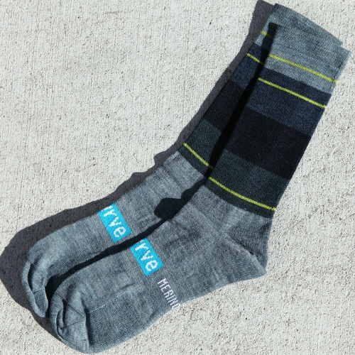 *SWRVE* merino block POP socks (gray)