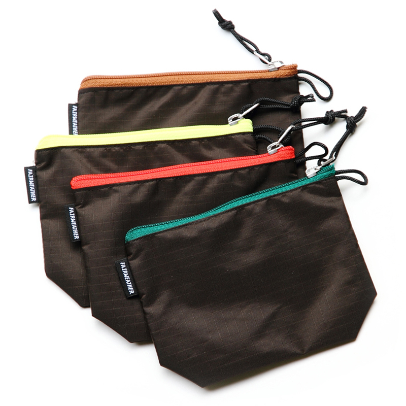 *FAIRWEATHER* mini pouch (brown)