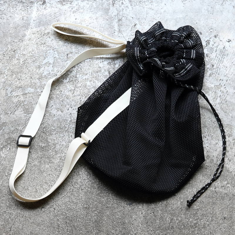*BLUE LUG* ball bag (black/white)