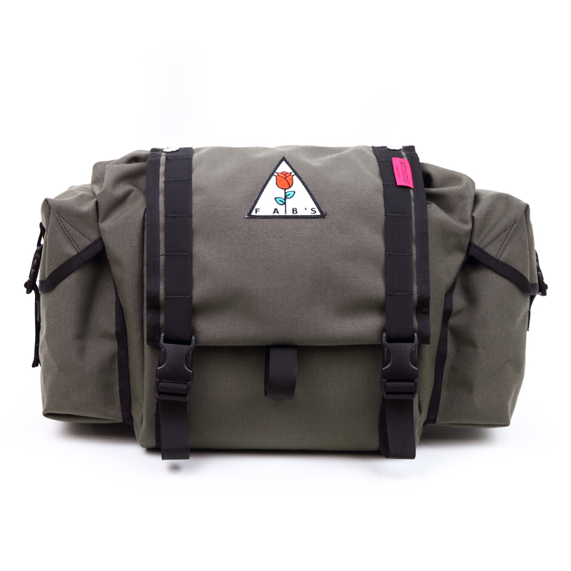 *ULTRA ROMANCE* fabio's chest (olive/S)