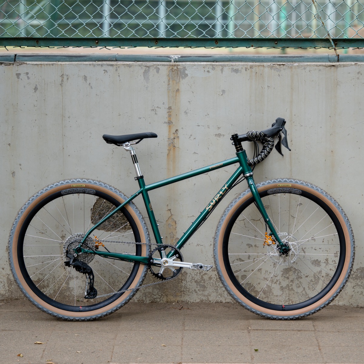 なぜ SURLYなのか - BLUE LUG BLOG | 自転車店 ブルーラグ スタッフブログ