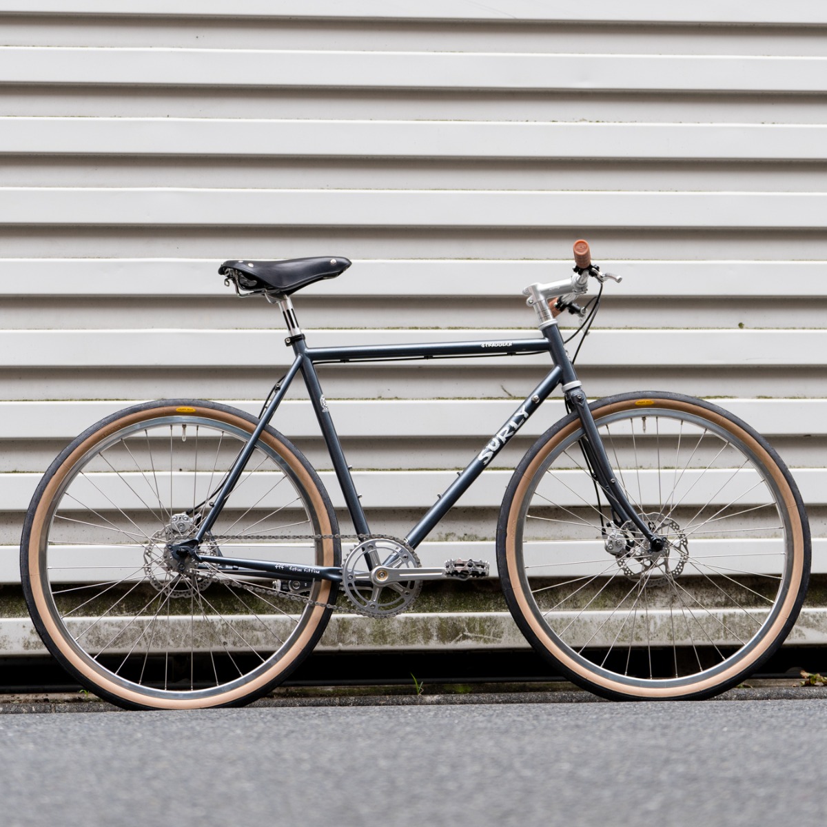 ☆ SURLY × MAVIC XM317 26インチ ホイール ブルーラグ 26+から700cへ