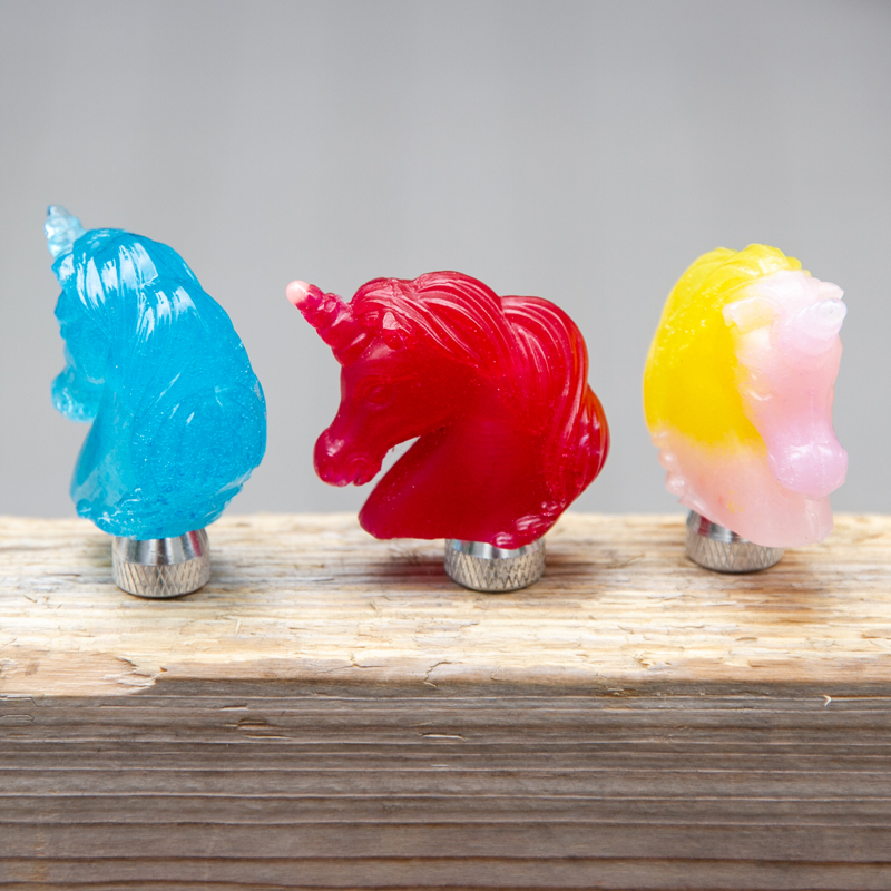 *CRUD CAPS* toy valve cap (unicorn)