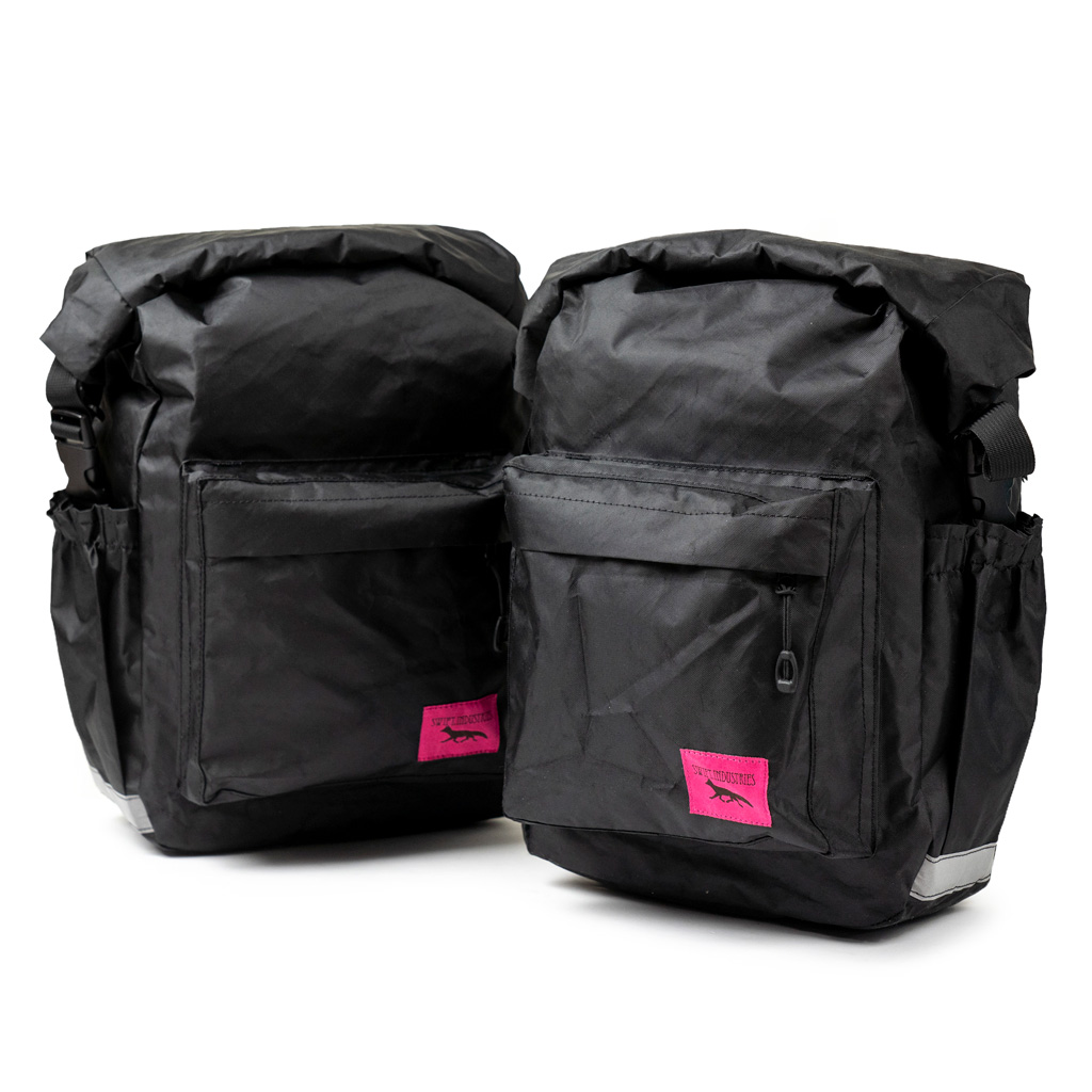 豪雨の中のSwift jr. ranger pannier！その実力は？ - BLUE LUG STAFF