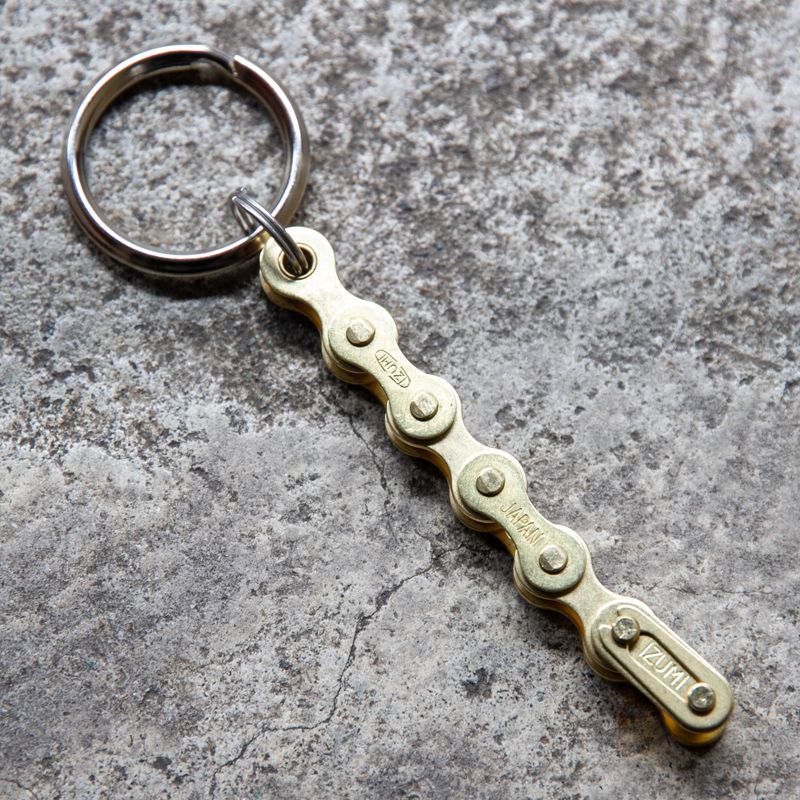 IZUMI* key holder. チェーンキー#BlueLug - アクセサリー