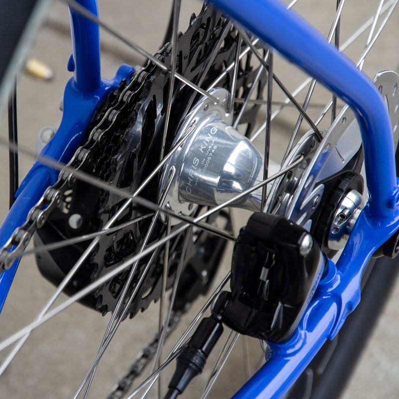 CHRIS KING* R45 disc road hub rear (silver/6bolts) - BLUE