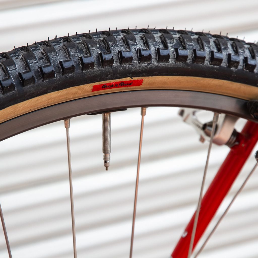 *BRUCE GORDON* rock n' road 650×48b tire (black)