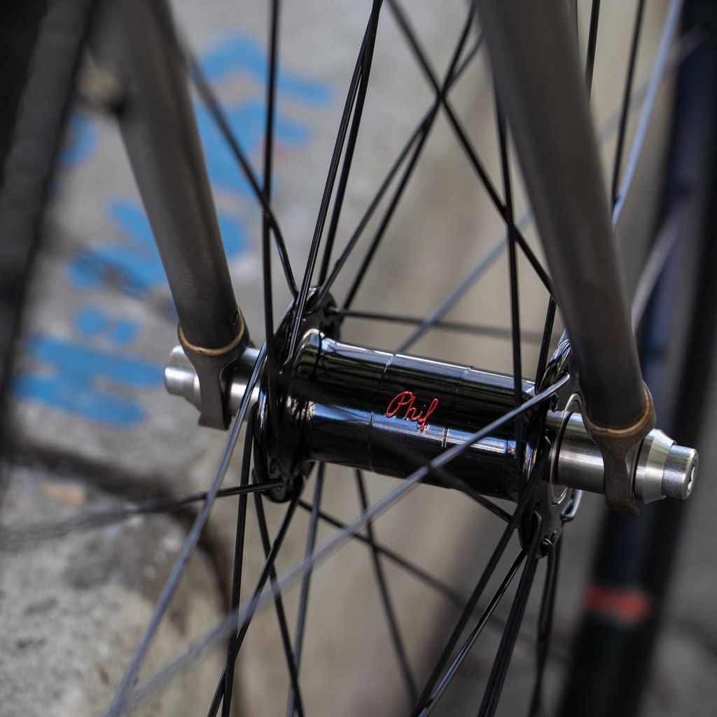 PHILWOOD* low flange track hub front (blue) - BLUE LUG