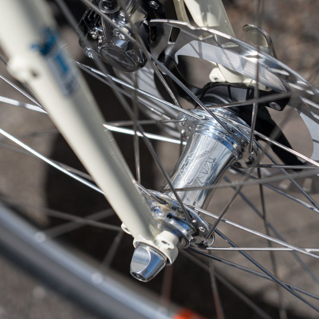 WHITE INDUSTRIES* CLD QR/15TA disc hub front (black) - BLUE