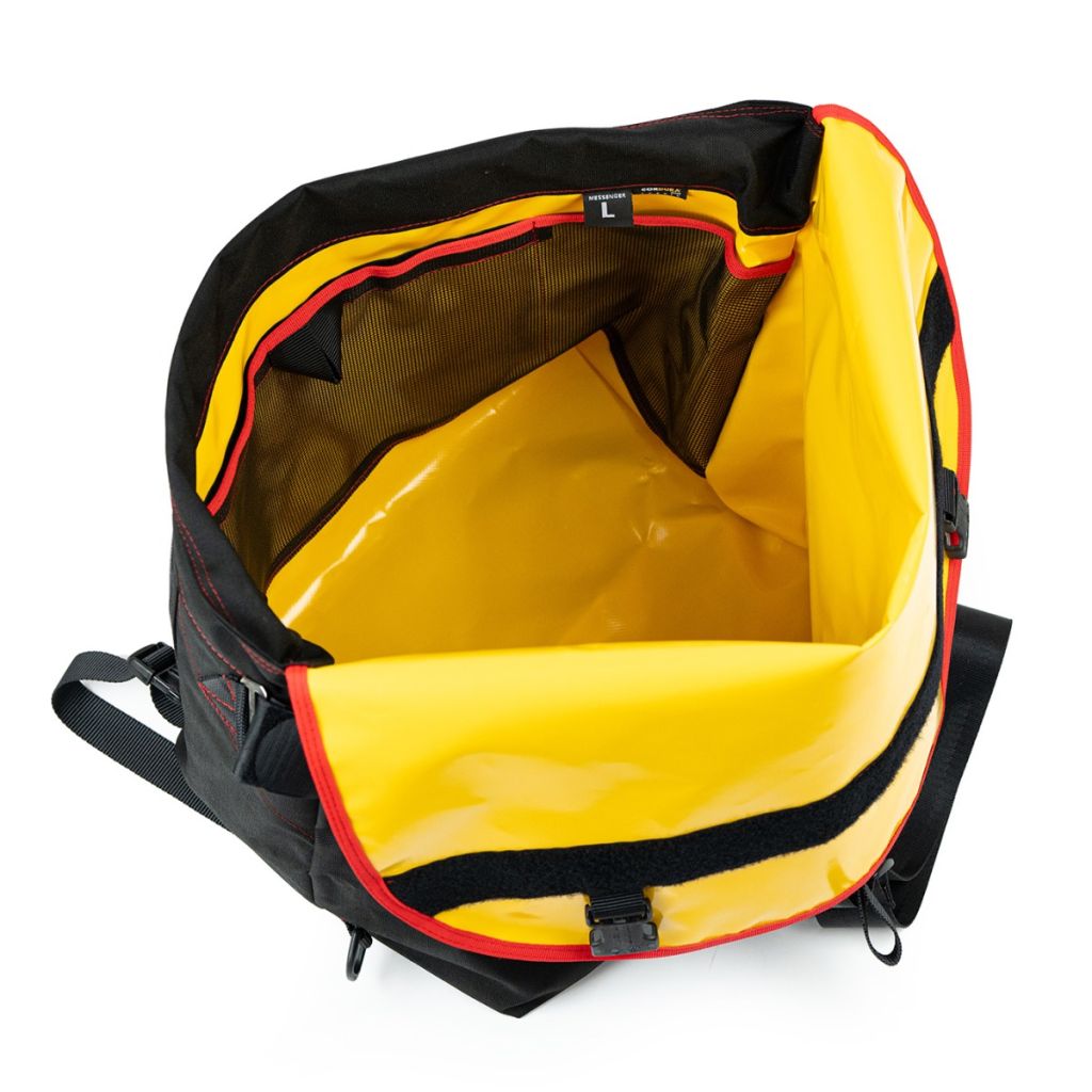 BAGABOO* standard messenger bag BL special (black/red trim