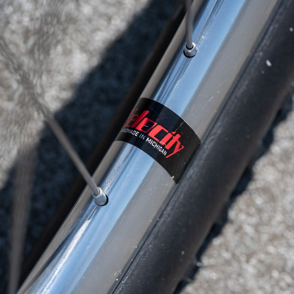 *VELOCITY* aileron rim (black)