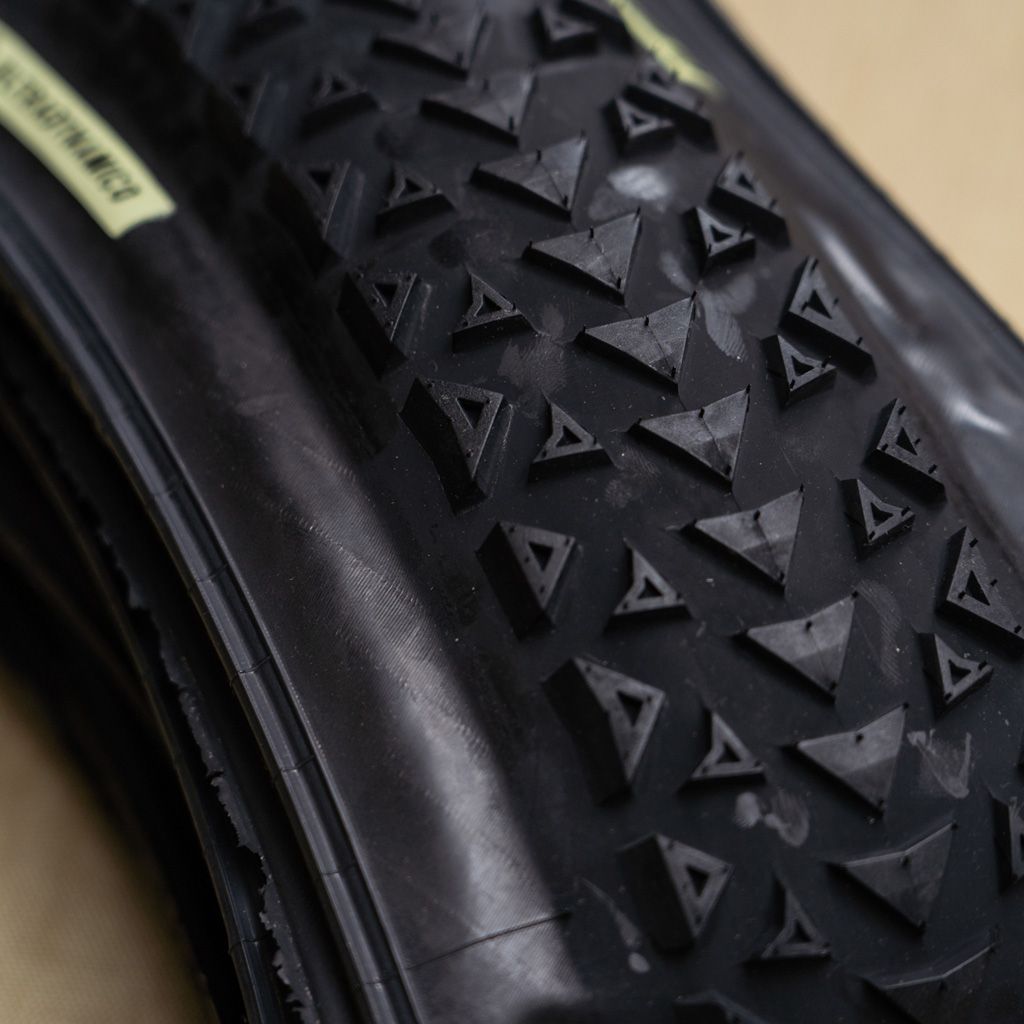 *ULTRADYNAMICO* mars JFF tire (black)