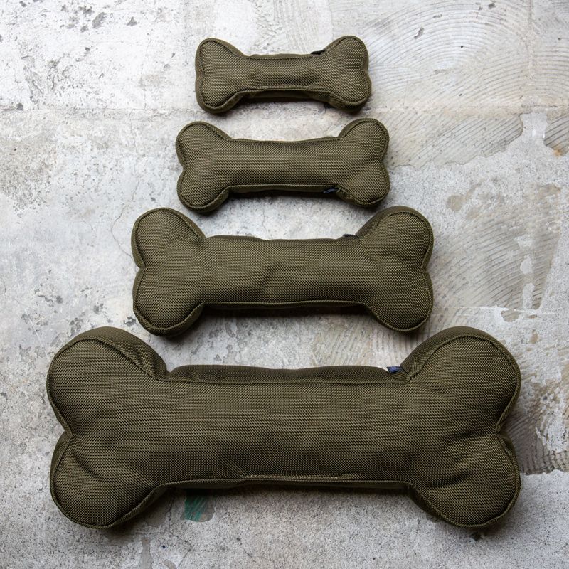 BLUE LUG* bone toy (olive) - BLUE LUG ONLINE STORE BLUE LUG* bone toy (olive) - BLUE LUG ONLINE STORE