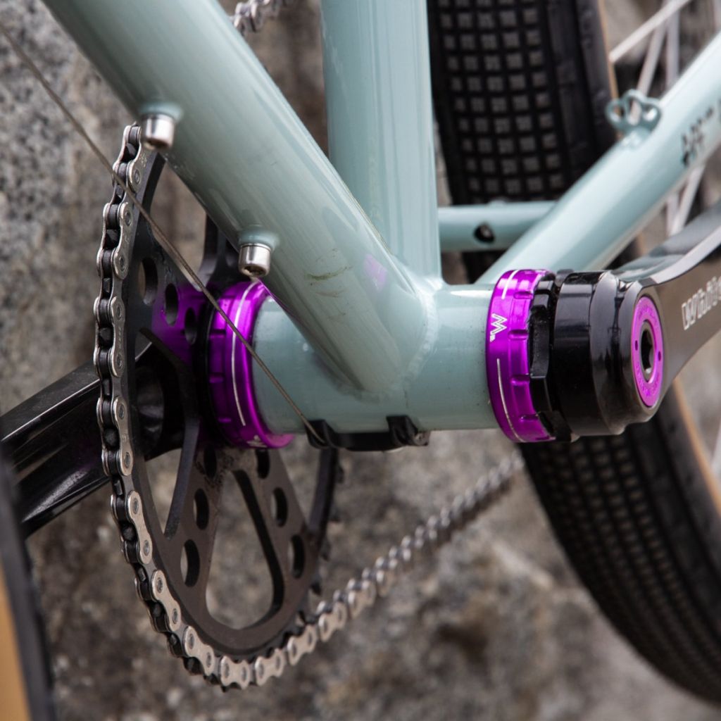WHITE INDUSTRIES* BSA bottom brackets (purple) - BLUE LUG