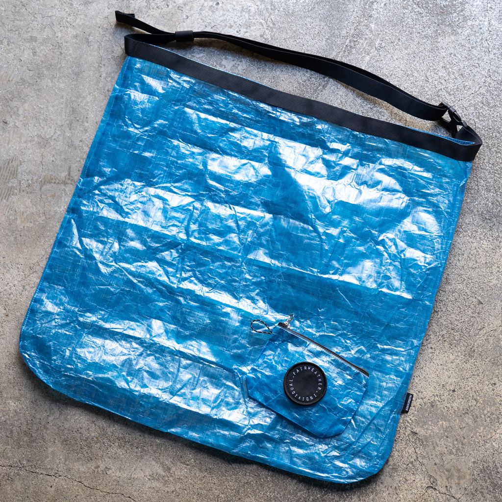 *FAIRWEATHER* packable sacoche (dyneema blue)