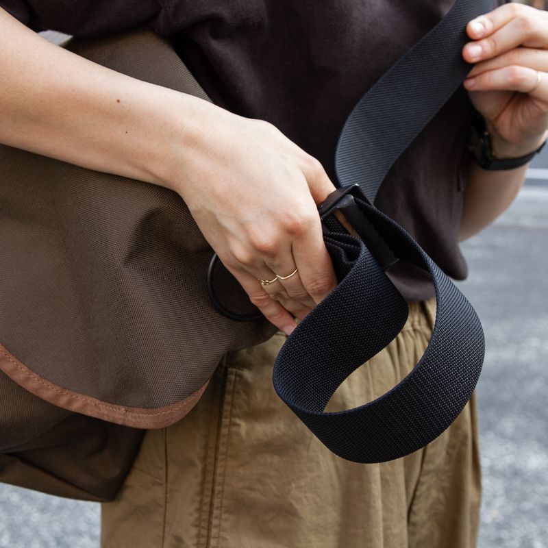 BLUE LUG* the messenger bag (66nylon/light grey) - BLUE LUG