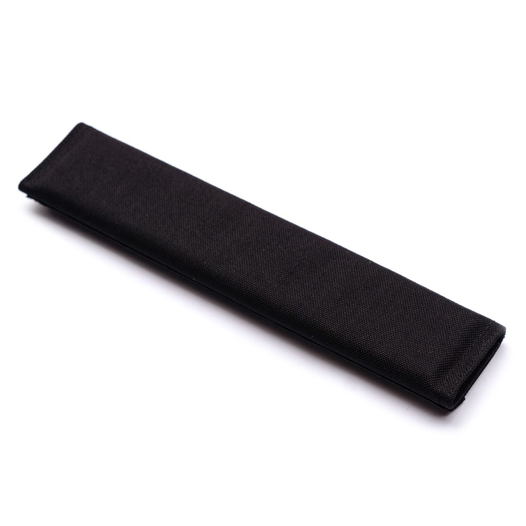 BLUE LUG* shoulder pad (black) - BLUE LUG ONLINE STORE
