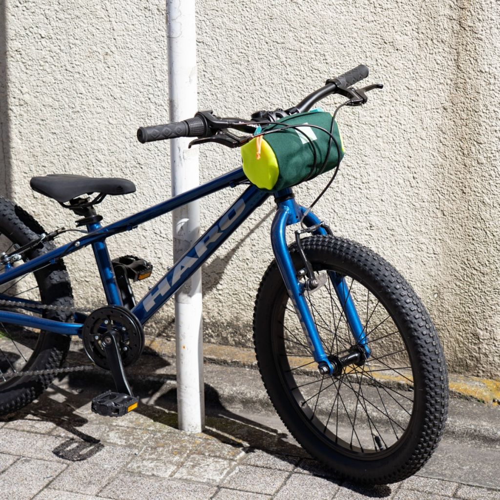 BLUE LUG* handlebar pouch (green) - BLUE LUG ONLINE STORE