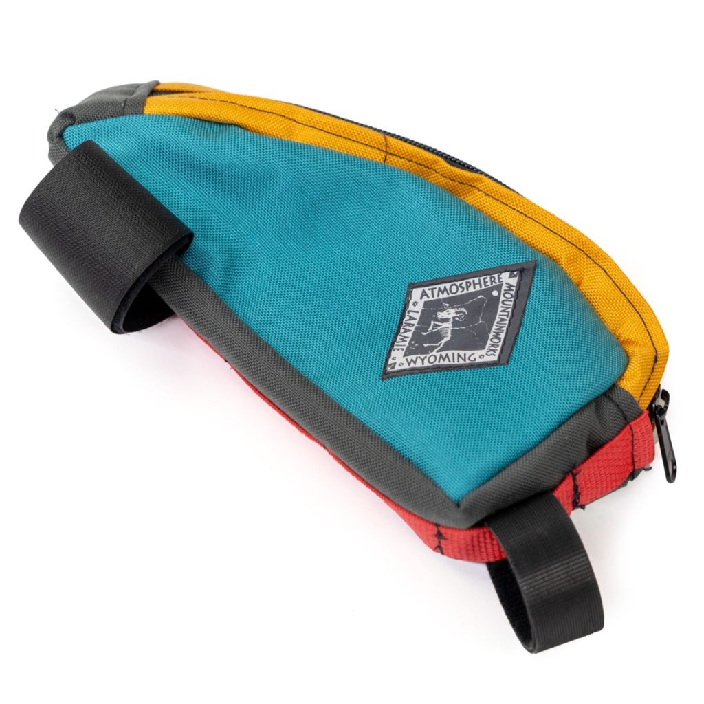 *ATMOSPHERE MOUNTAIN WORKS* top tube whale bag (turquoise)