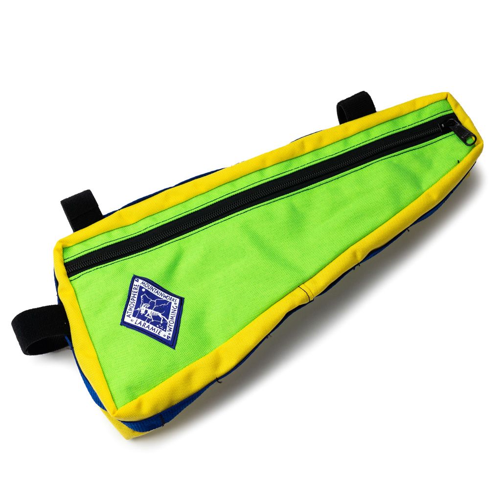 *ATMOSPHERE MOUNTAIN WORKS* frame bag (small/flash green)