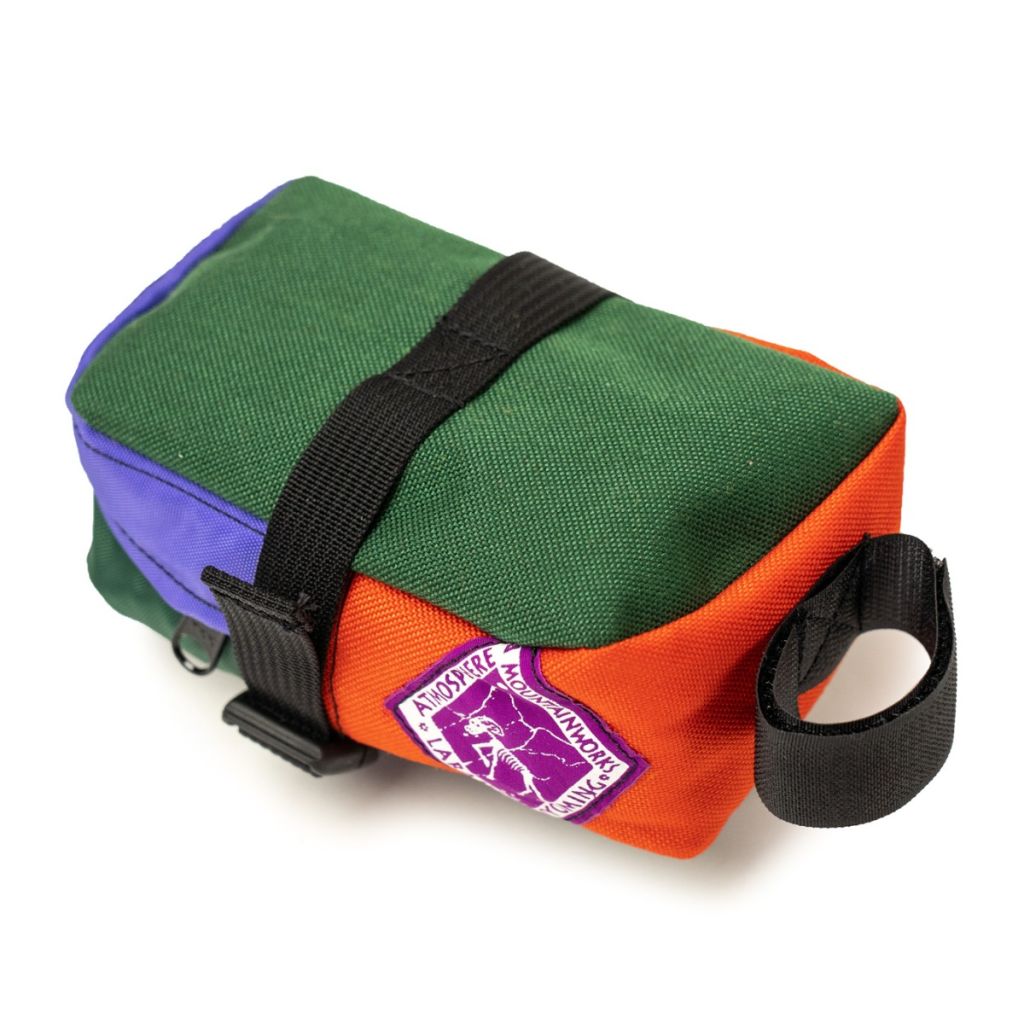 *ATMOSPHERE MOUNTAIN WORKS* saddle bag (green)