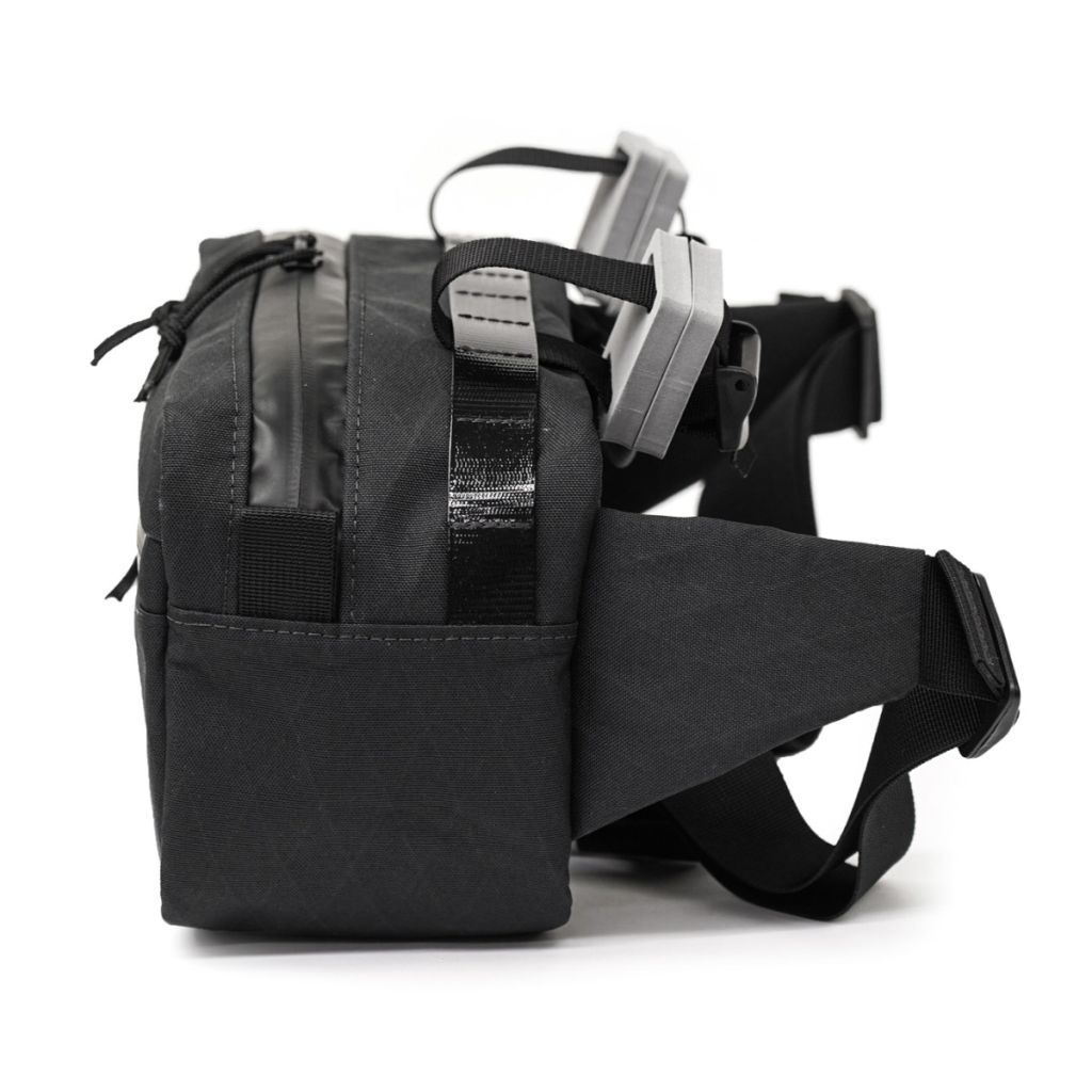 *REALM* dual duty hip/handlebar bag XL (ecopak black)