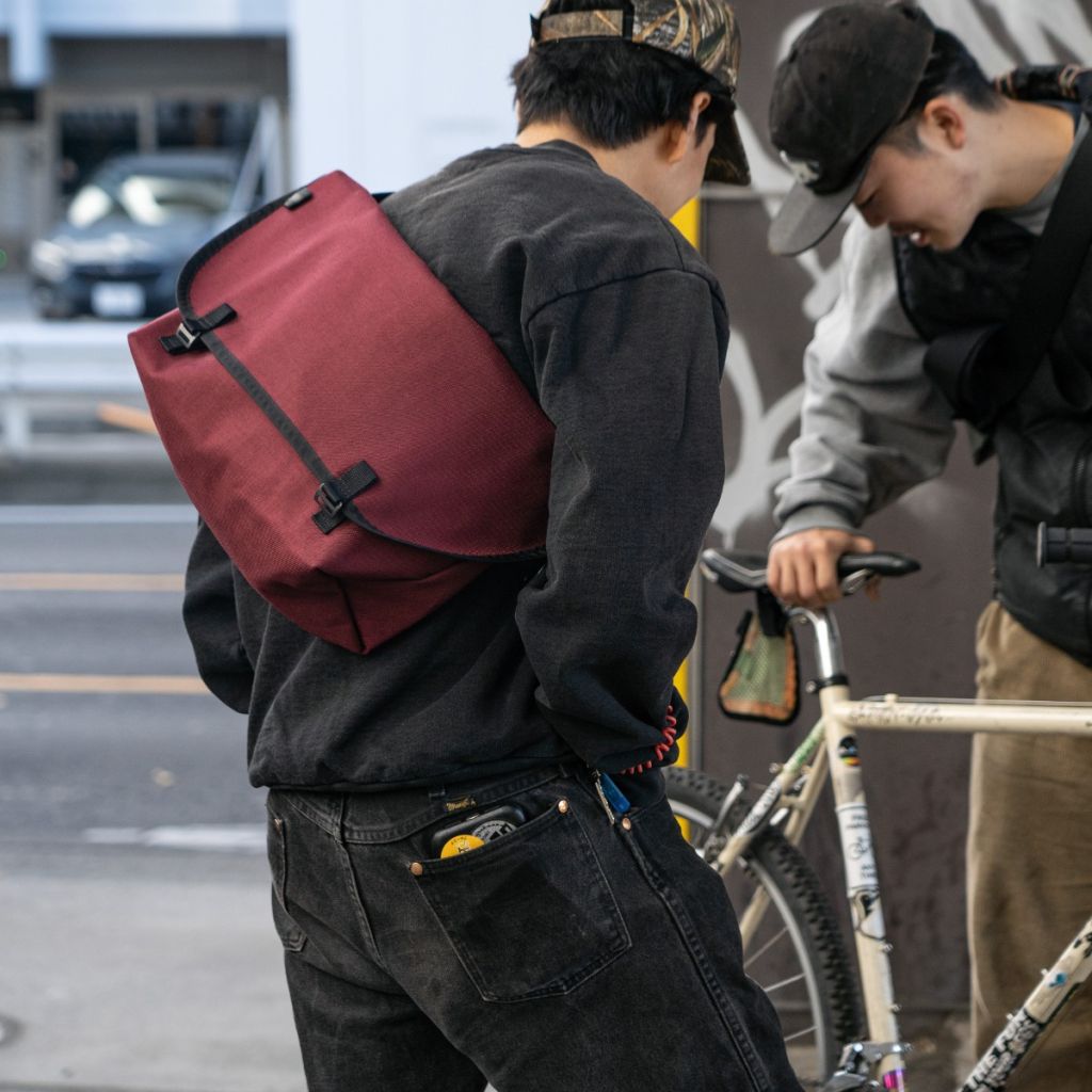 *BLUE LUG* the messenger bag half (burgundy)