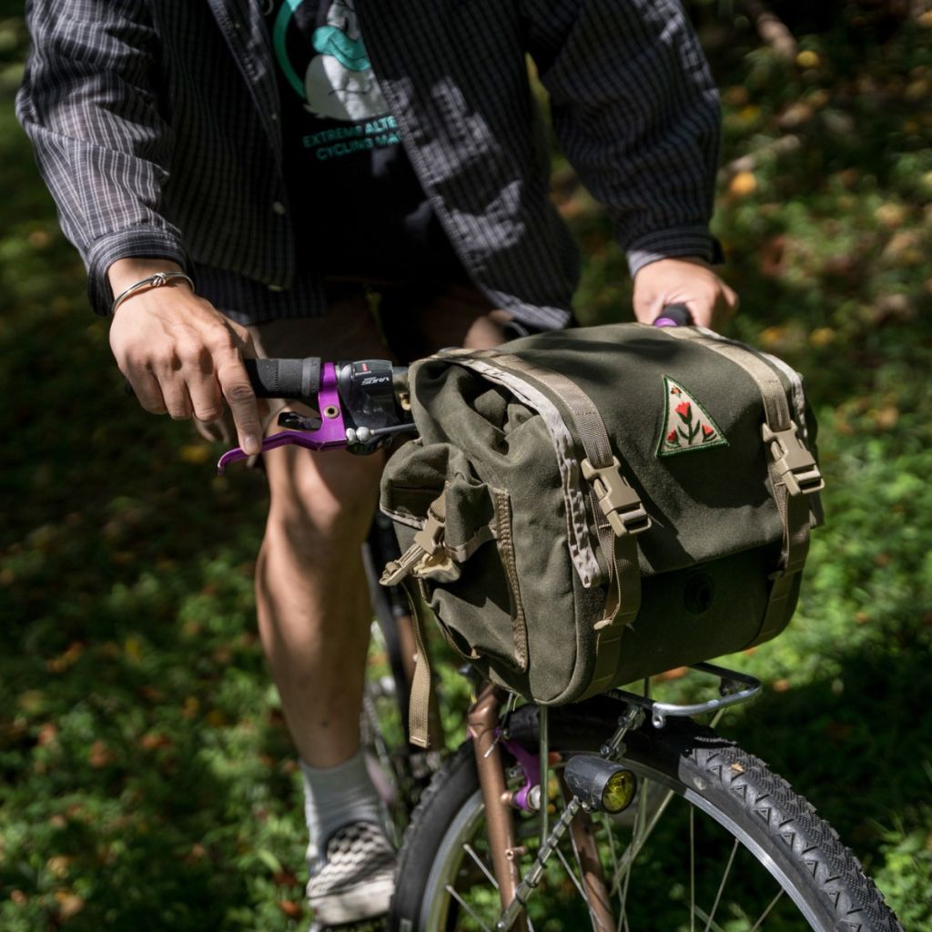 *RON'S BIKES* fabio's chest small (waxcordura/olive)