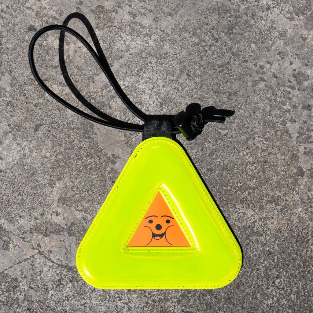 *PEACE SPORTS×BLUE LUG* chubby triangle reflector (safety yellow)