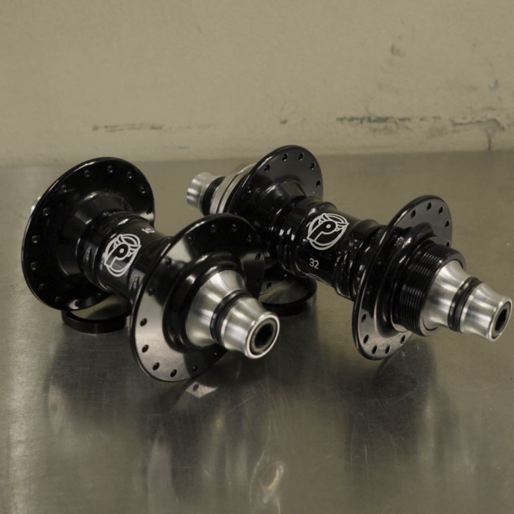 PROFILE RACING* track hub front (black) - BLUE LUG ONLINE STORE