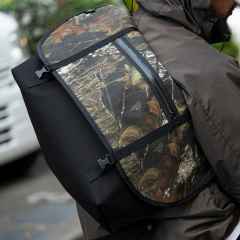 *BLUE LUG* the messenger bag (custom/tree camo/black)