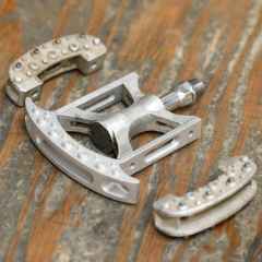 *RIVENDELL* monarch pedal wings (silver)