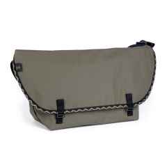 *CAMP AND GO SLOW×BLUE LUG* the messenger bag half (eastern rattler)