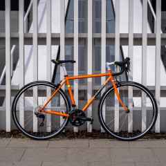 *BLACK MOUNTAIN CYCLES* road 完成車 (50/orange)