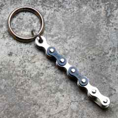 *IZUMI* jet black key holder (silver)