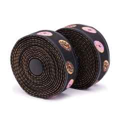 *PDW* wraps bar tape with grip (donuts)