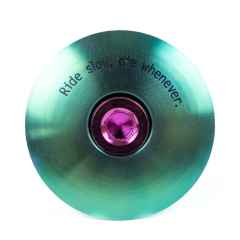 *STRIDSLAND* titanium top cap (green/purple bolt)