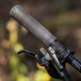 1enve-3dxc-grip-action-low-res
