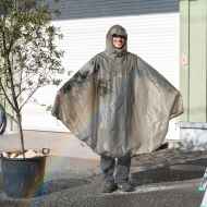 *FAIRWEATHER* packable rain poncho (gray beige)