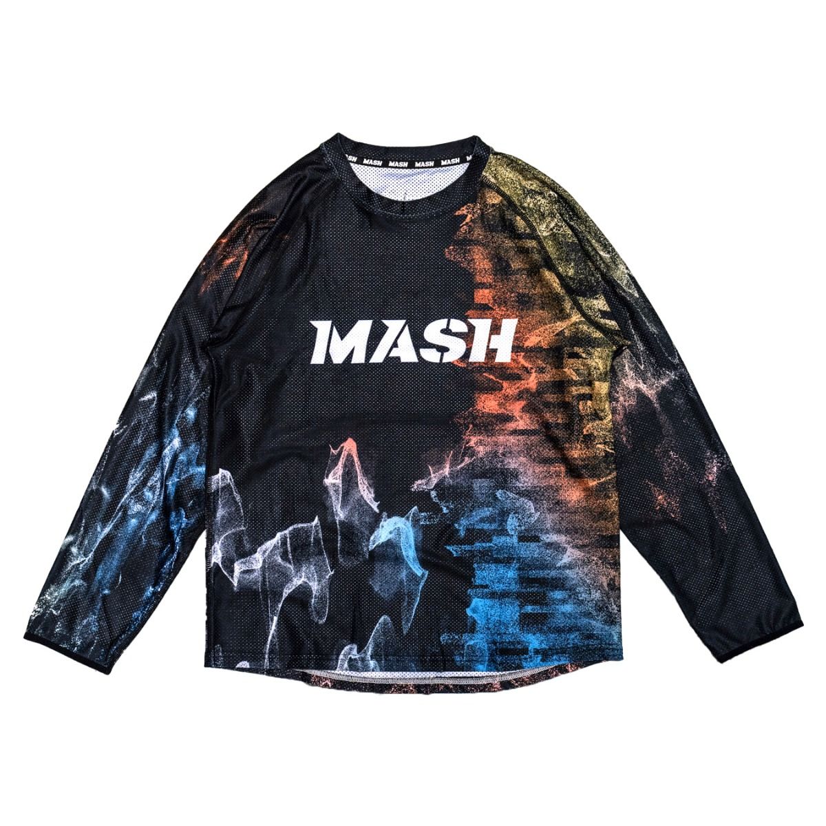 *MASH* resolve tech shirt (black)