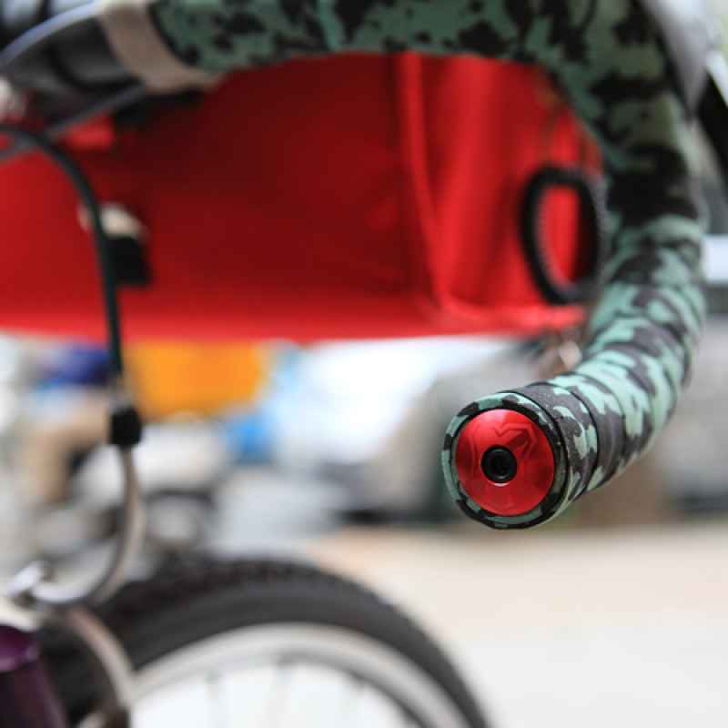 MASH* bar end cap (oil slick) - BLUE LUG ONLINE STORE
