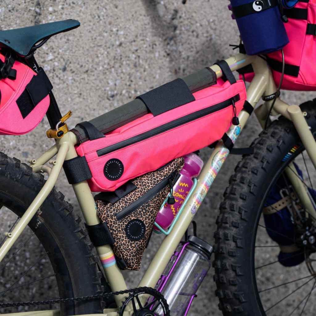 FAIRWEATHER* frame bag (dalmatian) - BLUE LUG ONLINE STORE