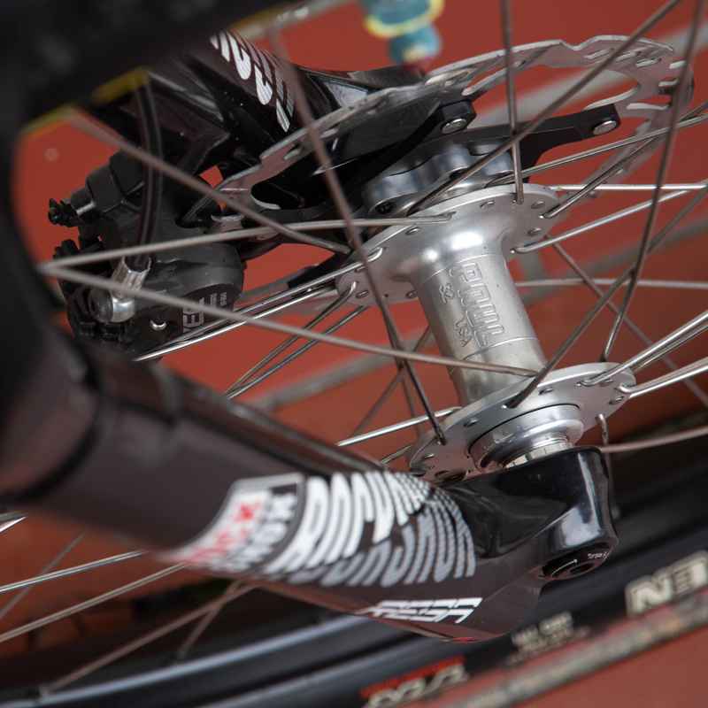 PAUL* thru-axle disk Fhub (silver) - BLUE LUG ONLINE STORE