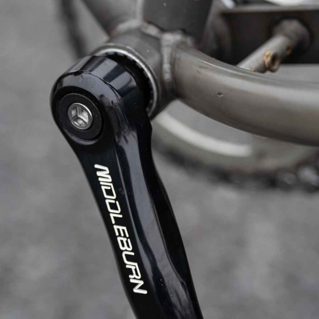 新発売 新商品 RS7 MIDDLEBURN* MTB LUG BLUE - (black) crank taper square パーツ