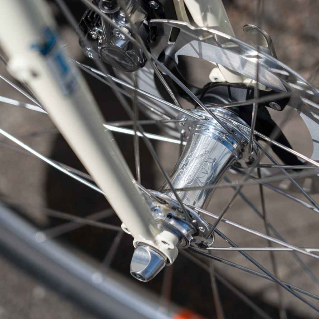 WHITE INDUSTRIES* CLD QR/15TA disc hub front (black) - BLUE