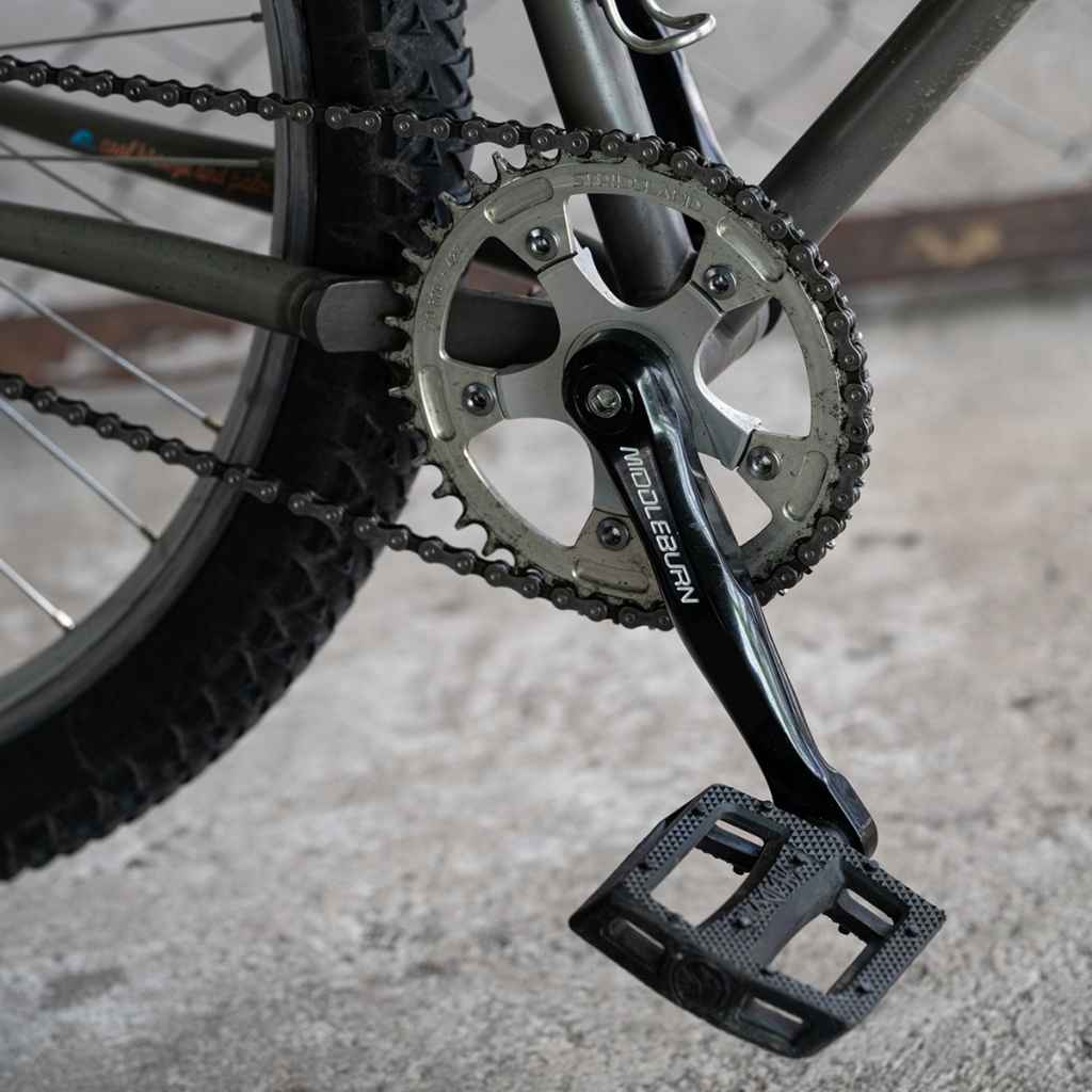 MIDDLEBURN* RO1 ROAD square taper crank (black) - BLUE LUG