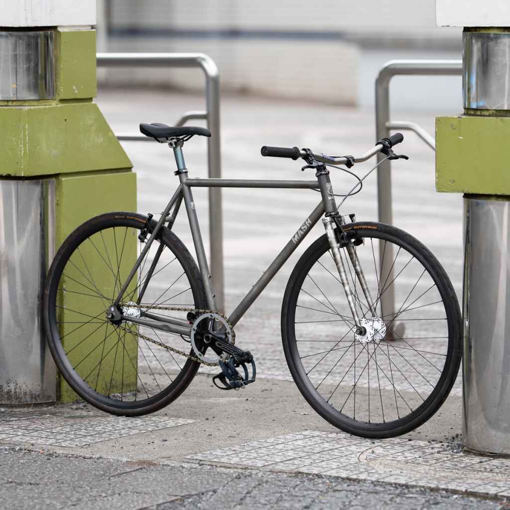 ONYX* Helix track hub rear (white frost) - BLUE LUG ONLINE STORE